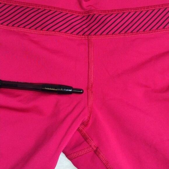 Lululemon Run Inspire Crops size 4 color Raspberry - Picture 4 of 4